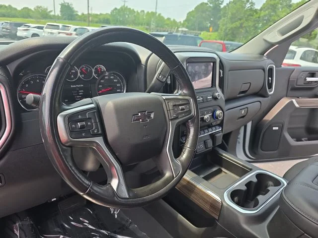 Used 2021 White Chevrolet LT Trail Boss image 17