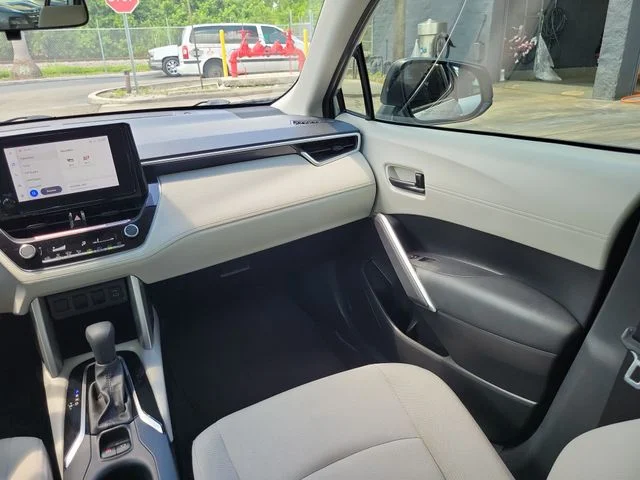 Used 2024 Silver Toyota L image 11