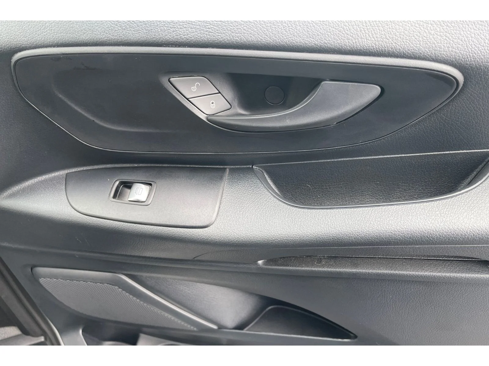 Used 2023 Arctic White Mercedes-Benz Base image 22
