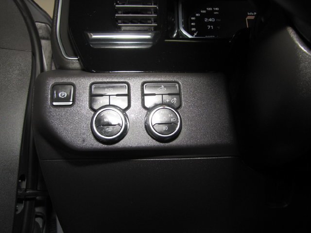 Used 2024 Sterling Metallic GMC Elevation image 9