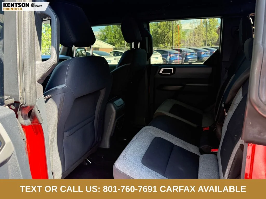 Used 2022 Red Ford Base image 27
