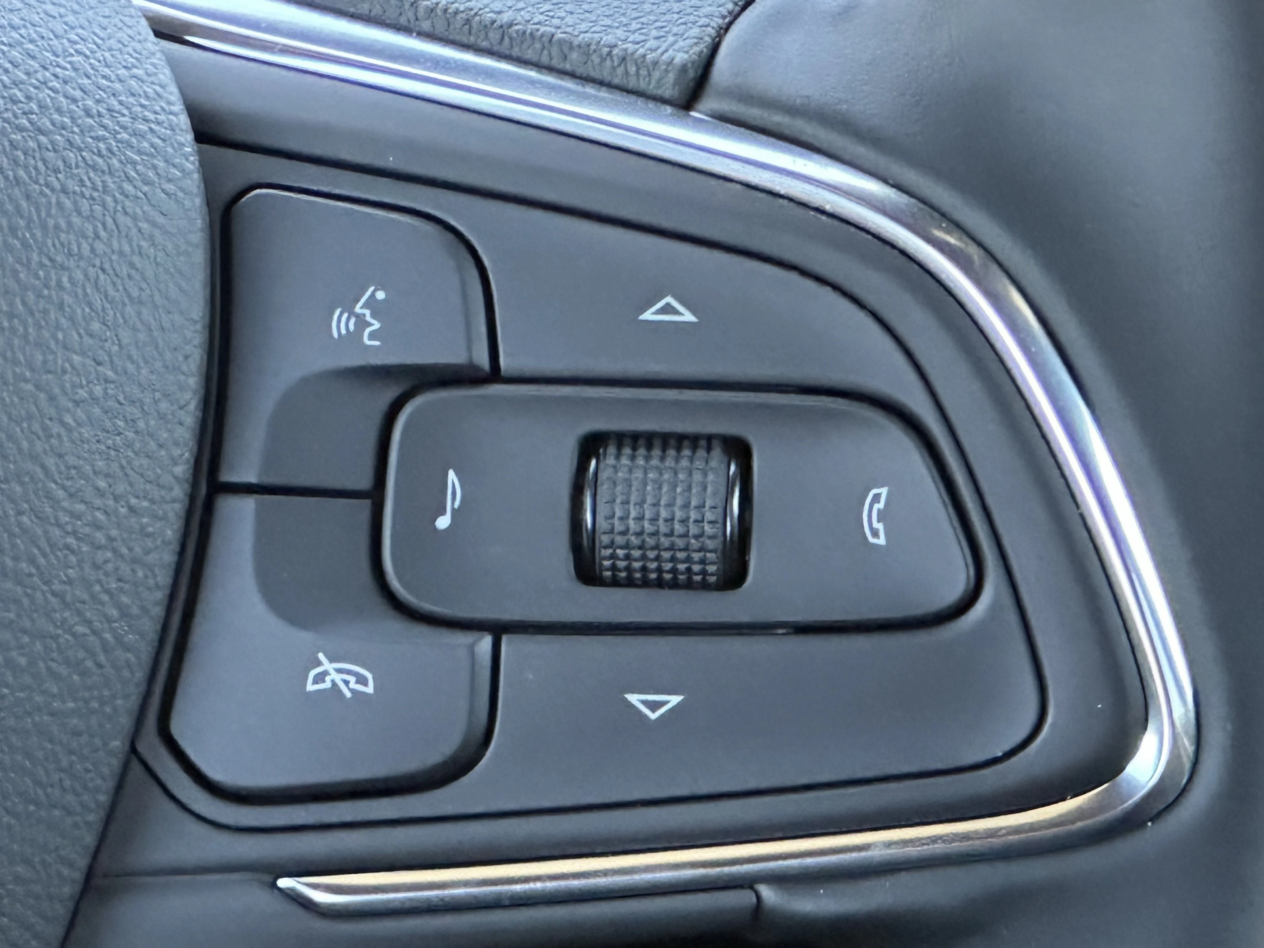 New 2026 Summit White Buick Sport Touring image 13