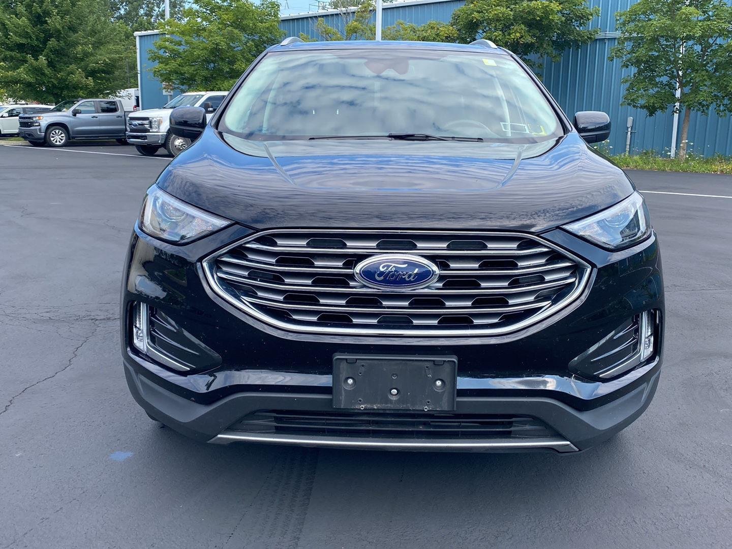 Used 2022 Agate Black Ford SEL image 5