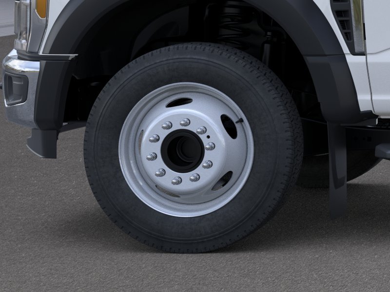 2025 Ford F-450 Super Duty Chassis Cab XL - Photo 44