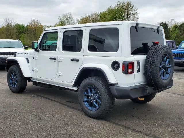 New 2026 Bright White Clear-Coat Exterior Paint Jeep 85th Anniversary image 4