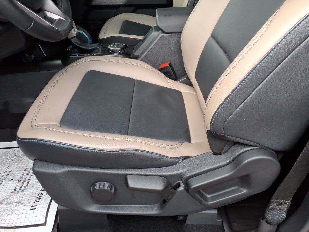 Used 2023 Shadow Black Ford Wildtrak image 15