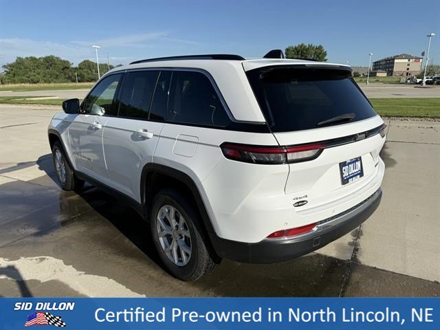 Used 2023 Bright White Clearcoat Jeep Limited image 7