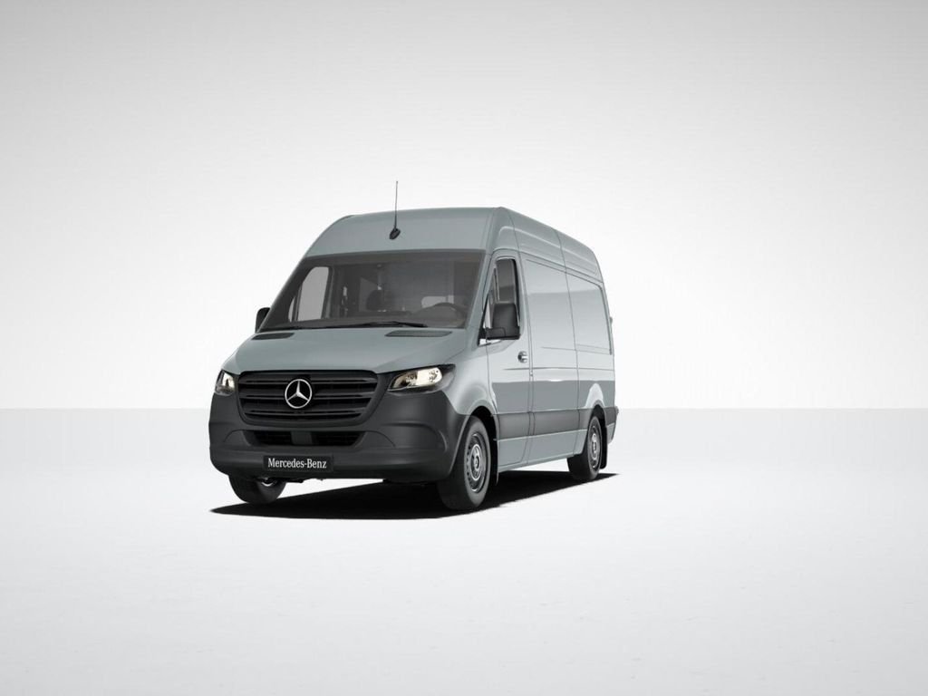 New 2025  Mercedes-Benz Cargo 144 WB image 41
