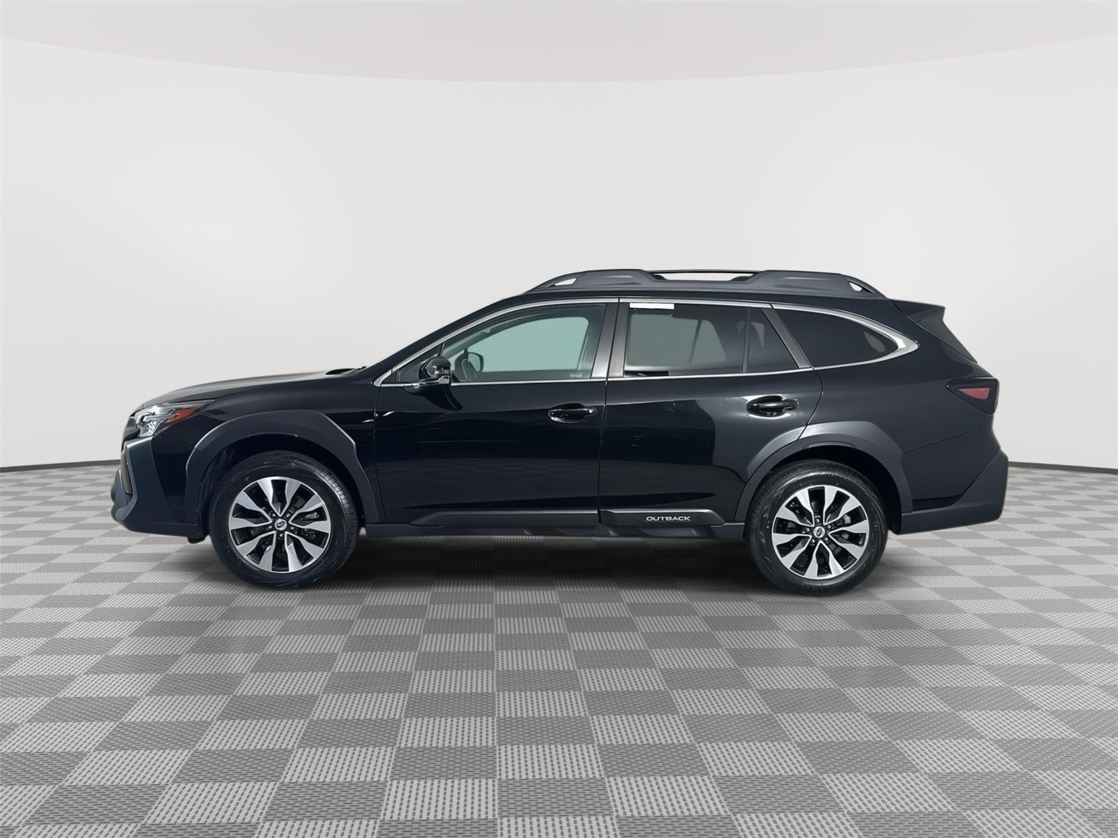 Used 2023 Crystal Black Silica Subaru Limited image 4