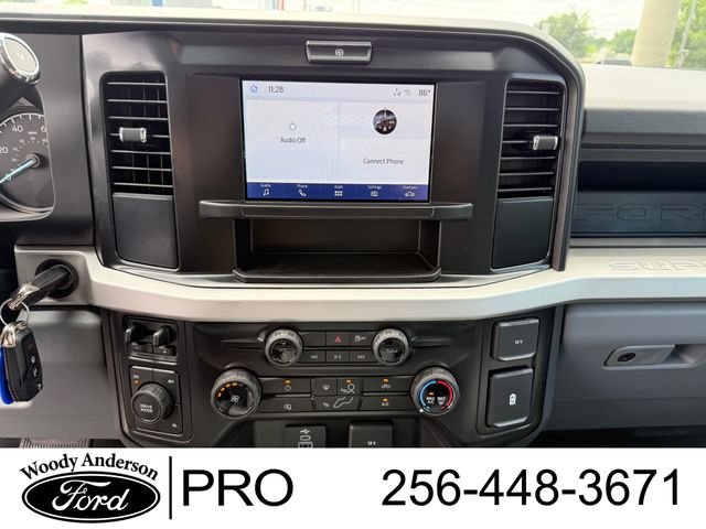 New 2026 Oxford White Ford XL image 15