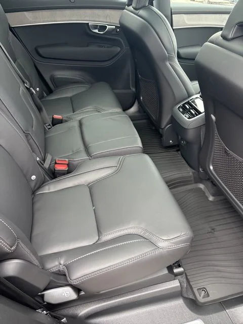 2026 Volvo XC90 Ultra - Photo 28