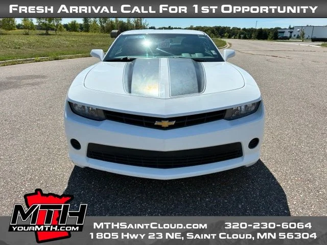 Used 2014 White Chevrolet 1LS image 3