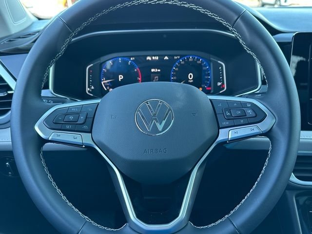 New 2026 Pure White Volkswagen 1.5T SEL image 41