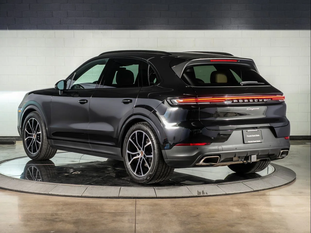 Used 2025 Black Porsche  image 3