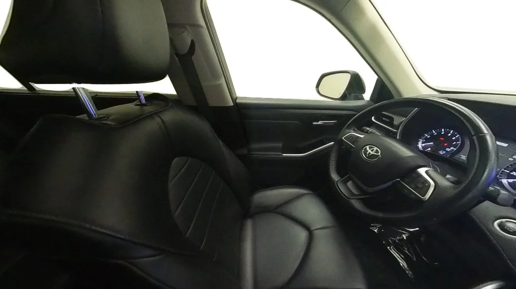 Used 2024 Blue Toyota XLE image 35