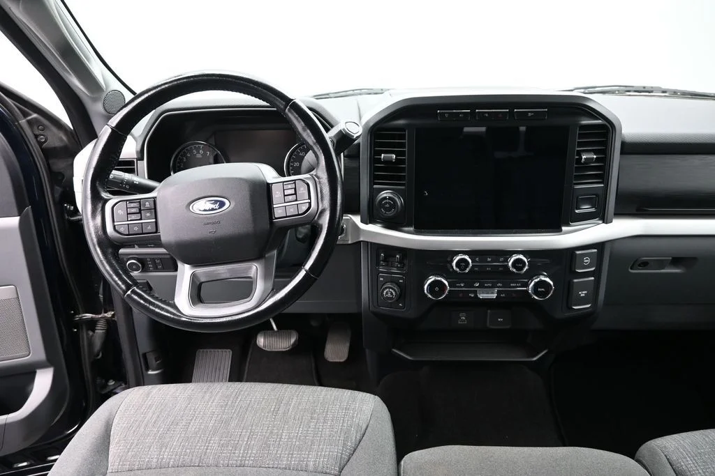 Certified Used 2022 Blue Metallic Ford XLT image 15