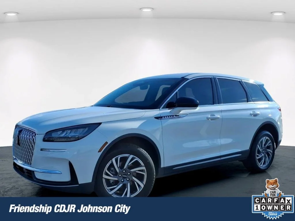 Used 2023 White Lincoln Standard image 1