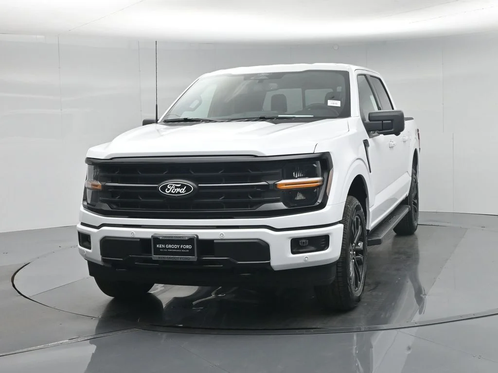 New 2026 Oxford White Ford XLT image 56
