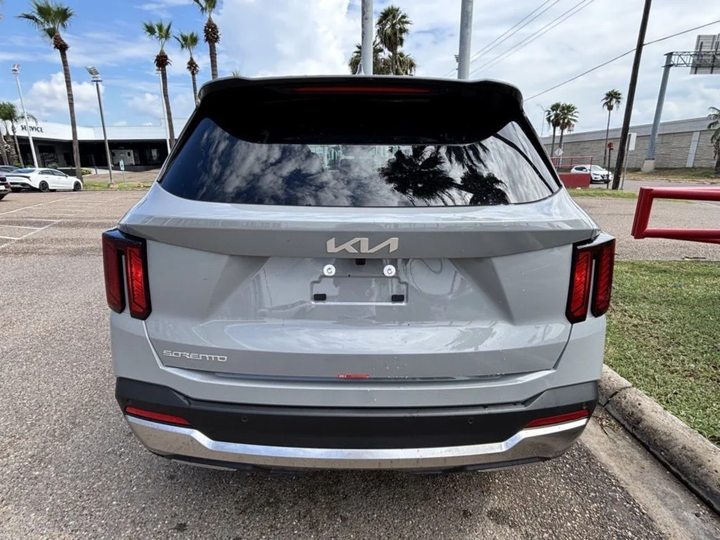 New 2026 Gray Kia S image 6