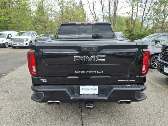 Used 2023 Onyx Black GMC Denali Ultimate image 5