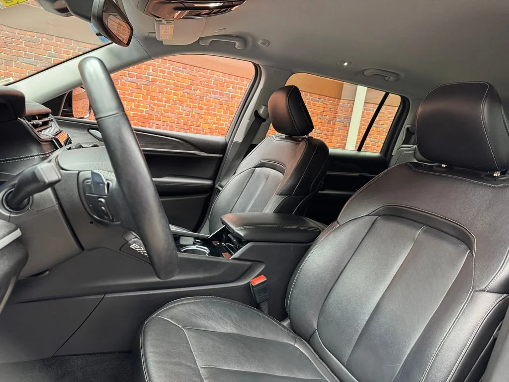 Certified Used 2022 Velvet Jeep Limited image 22