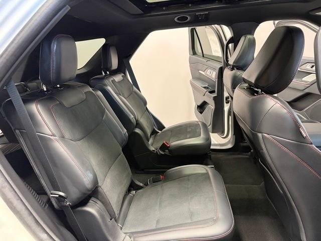 Used 2025 Star White Ford ST image 28