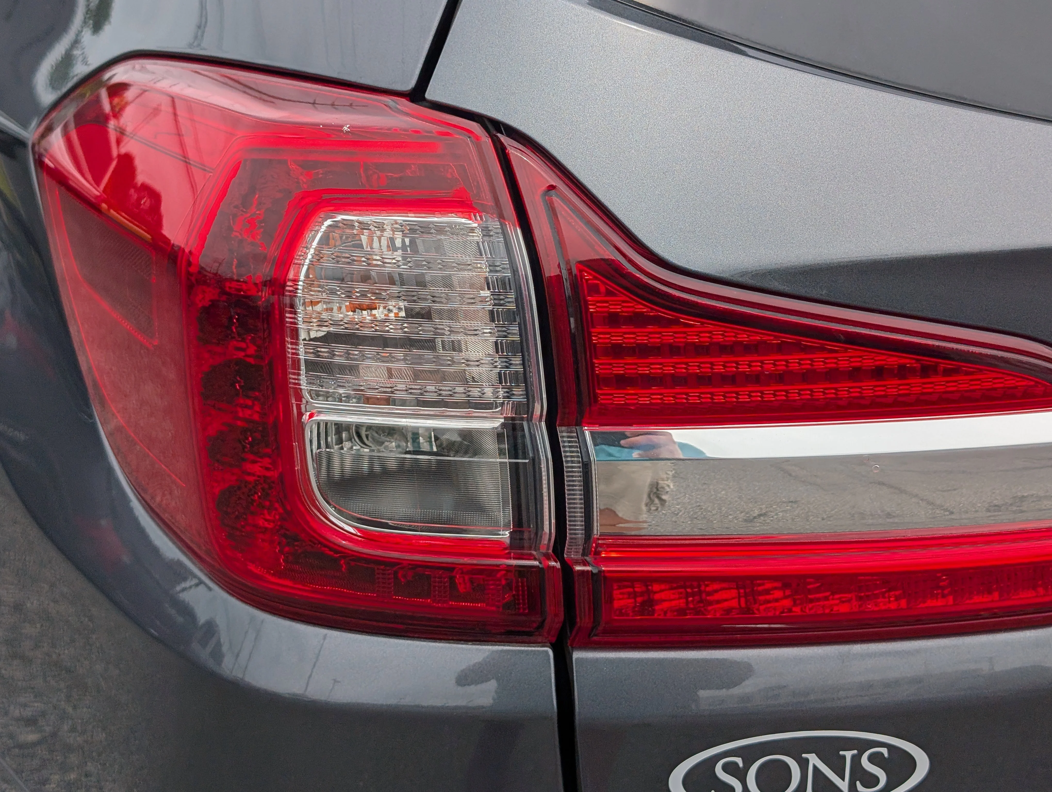 Used 2020 Magnetite Gray Metallic Subaru Touring image 12