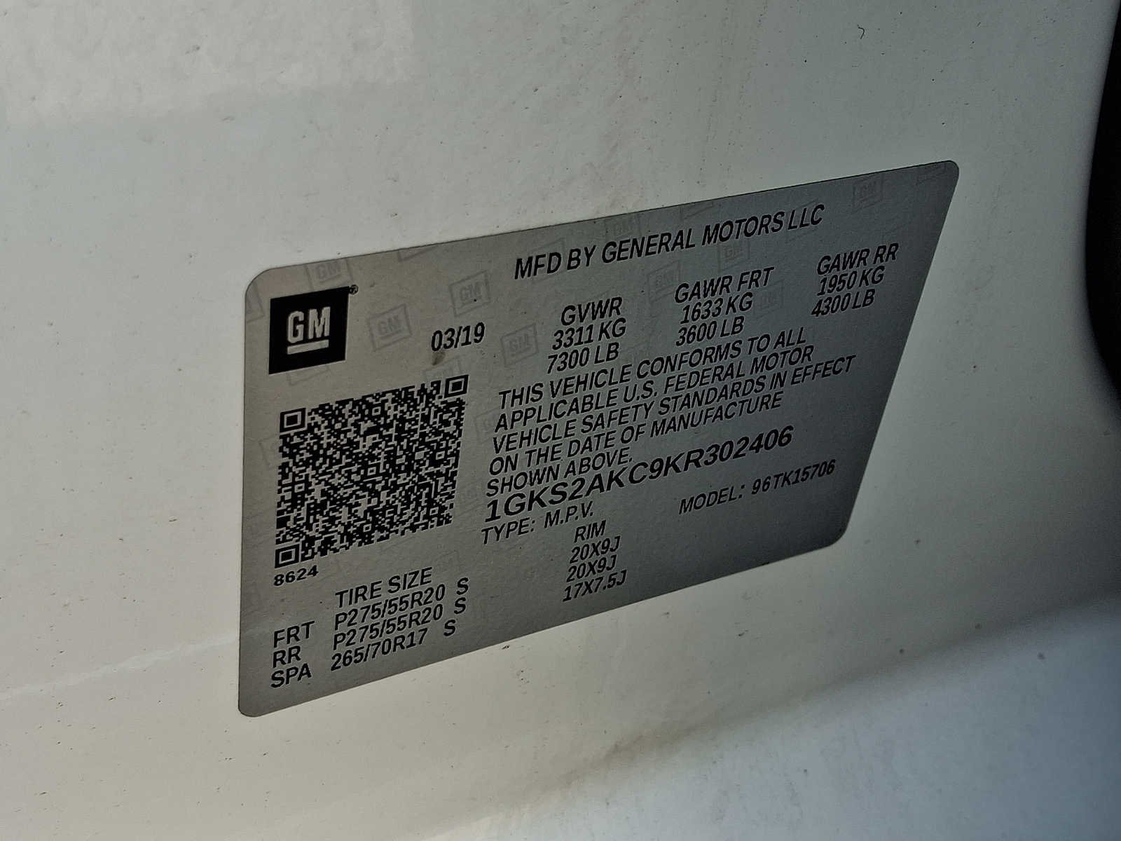 Used 2019 Summit White GMC SLE image 25