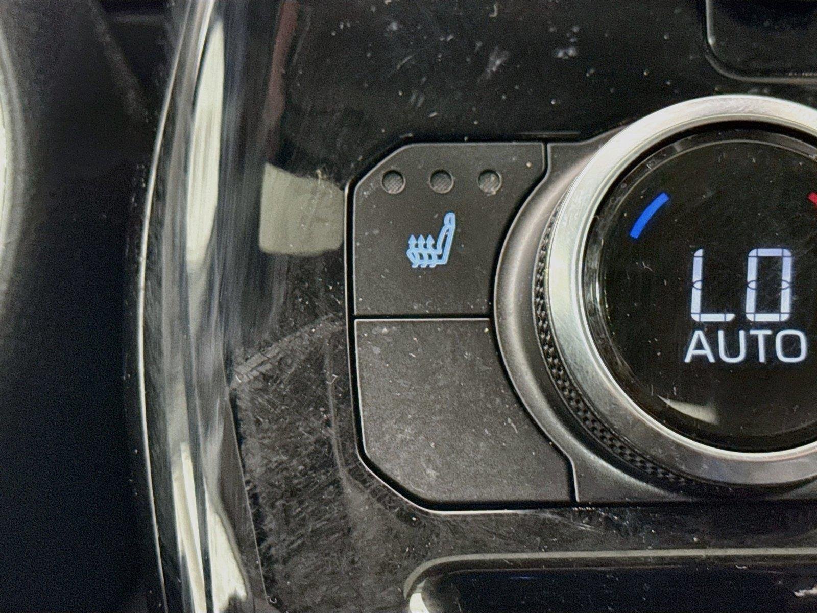 Used 2022 Midnight Black Metallic Toyota XLE image 7