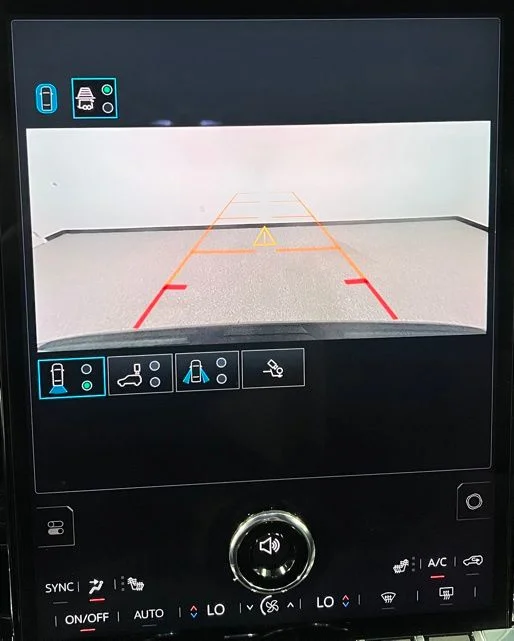 Used 2025 Gray GMC Elevation image 36