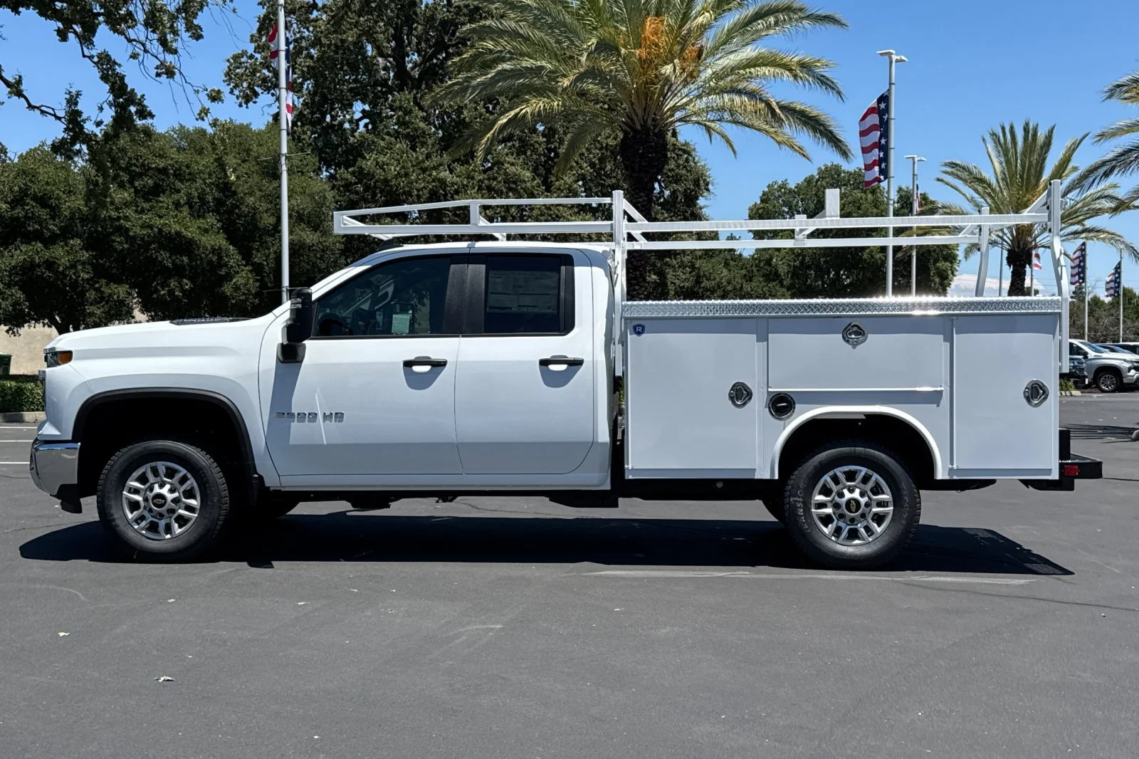 2026 Chevrolet Silverado 2500 HD WT view 6