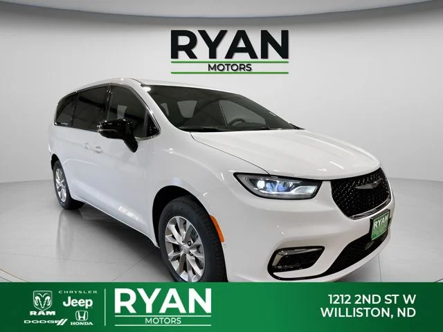 2026 Chrysler Pacifica Select AWD's photo