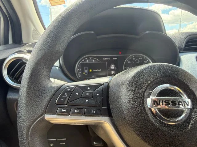Used 2024 White Nissan 1.6 SV image 40