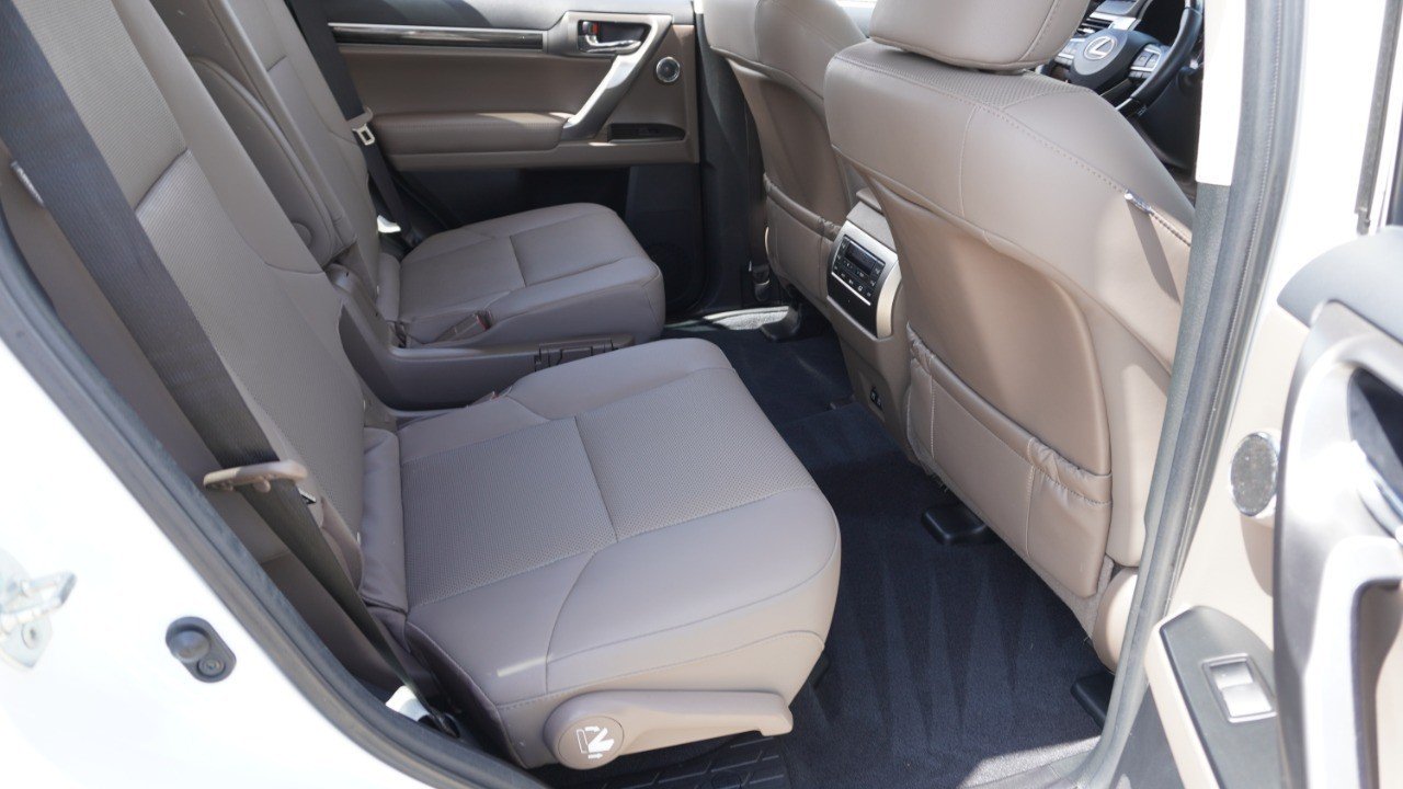 Certified Used 2023 EMINENT WHITE PEARL Lexus GX 460 Premium image 34