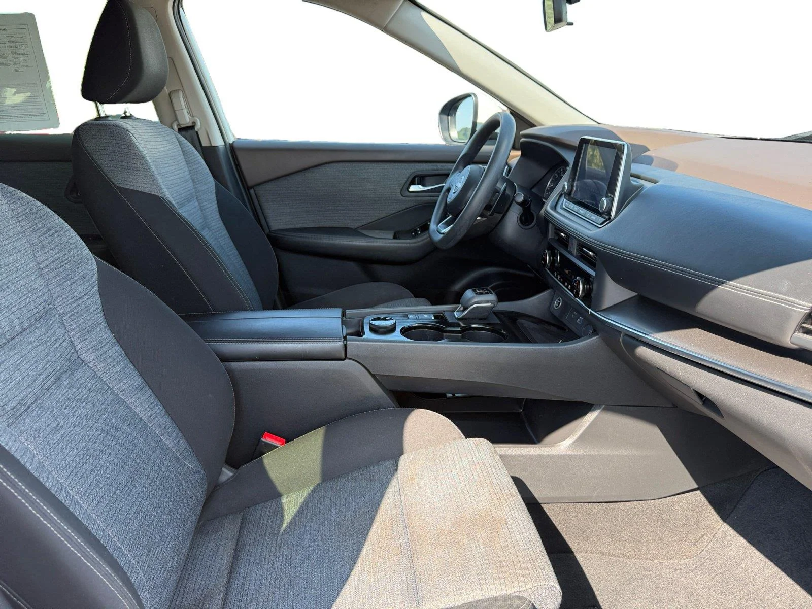 Used 2023 Pearl White Tricoat Nissan SV image 16