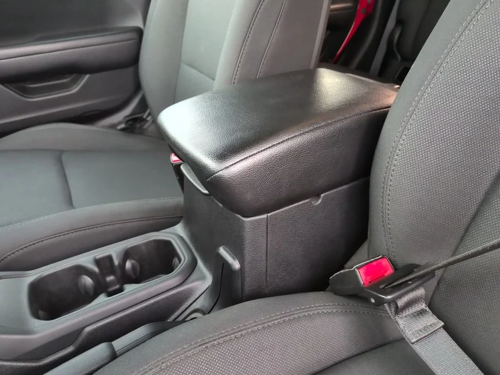 Used 2020 Red Jeep Sport image 23