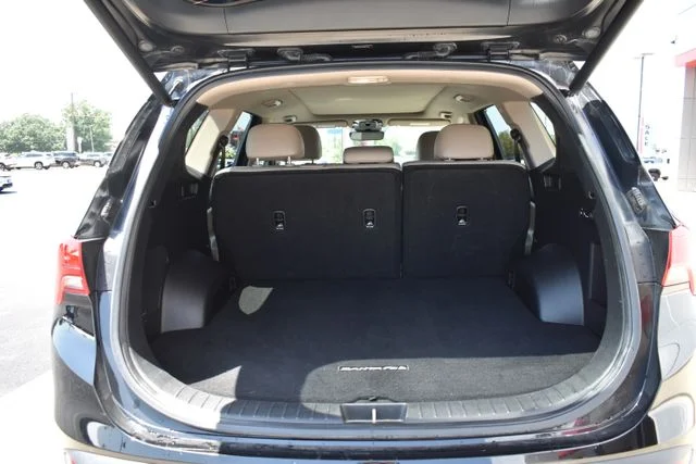 Used 2021 Black Hyundai Limited image 16