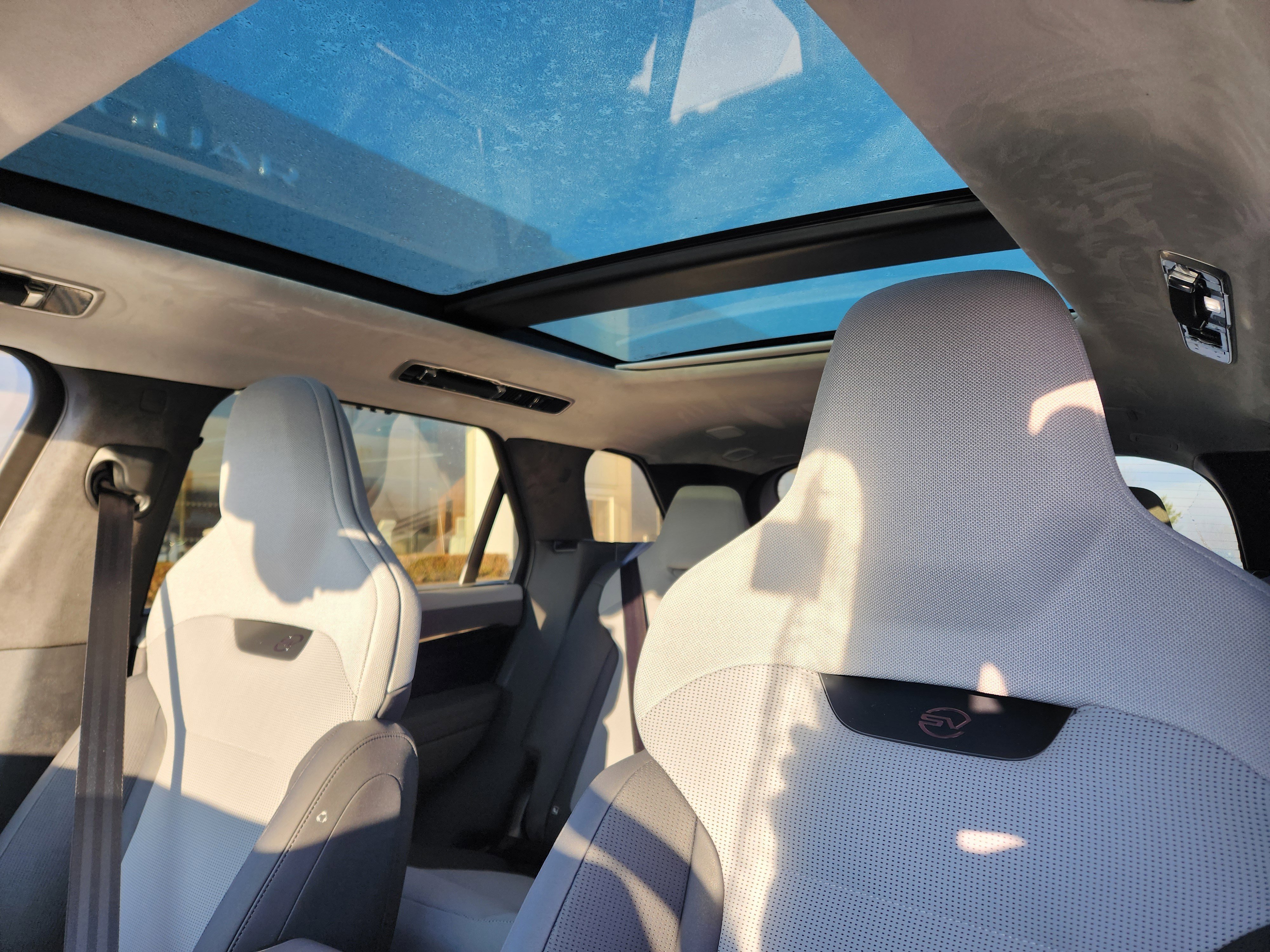 New 2026 Arroios Grey LAND ROVER SV image 10