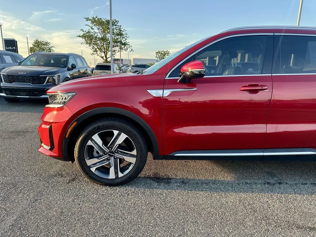 Used 2023 Red Kia EX image 10