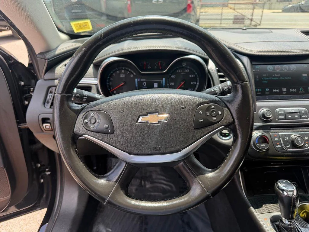 Used 2019 Black Chevrolet Premier image 21