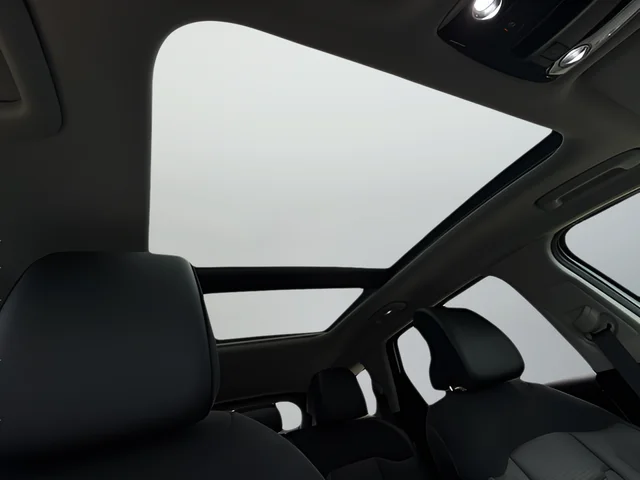 Used 2026 White Kia SX-Prestige image 21