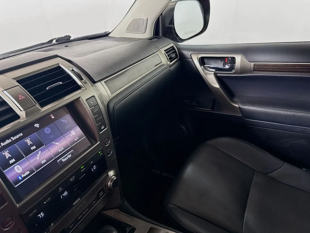Used 2015 Black Onyx Lexus Base image 22