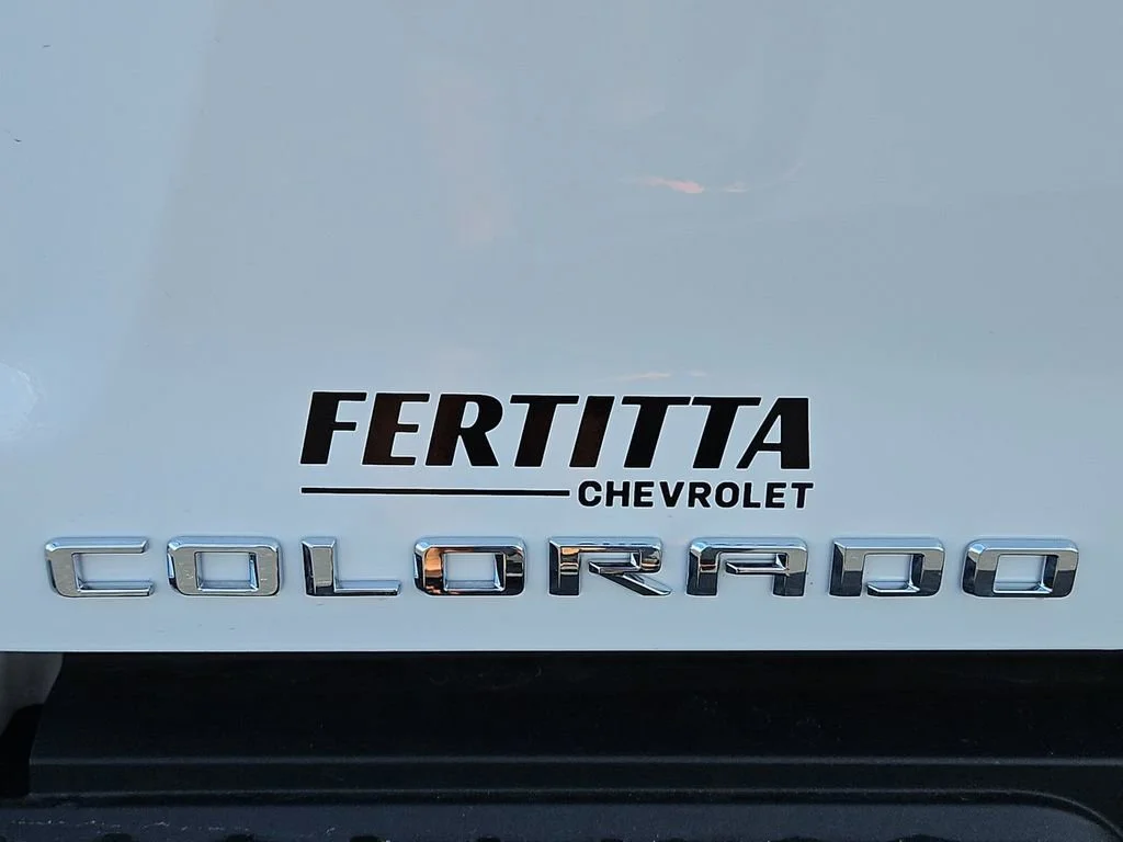 New 2026 Summit White Chevrolet LT image 23