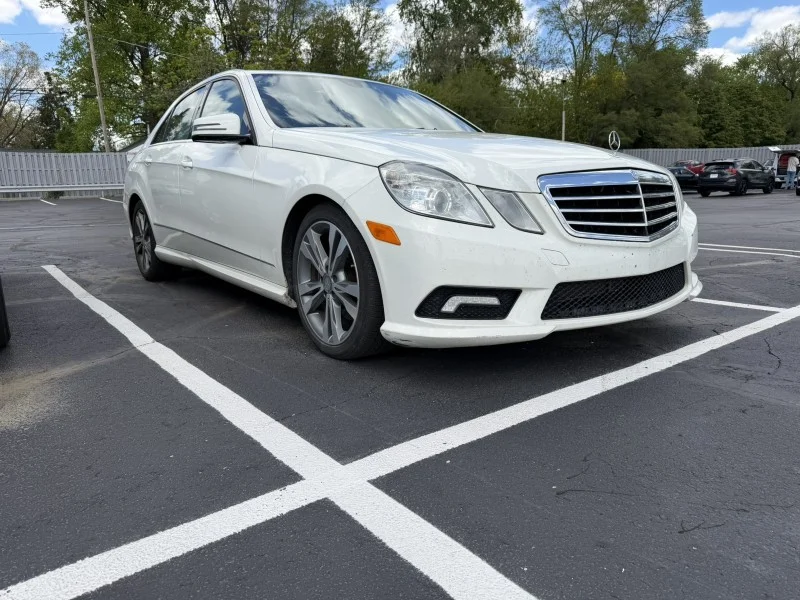 2011 Mercedes-Benz E-Class E350 Sport 4MATIC's photo