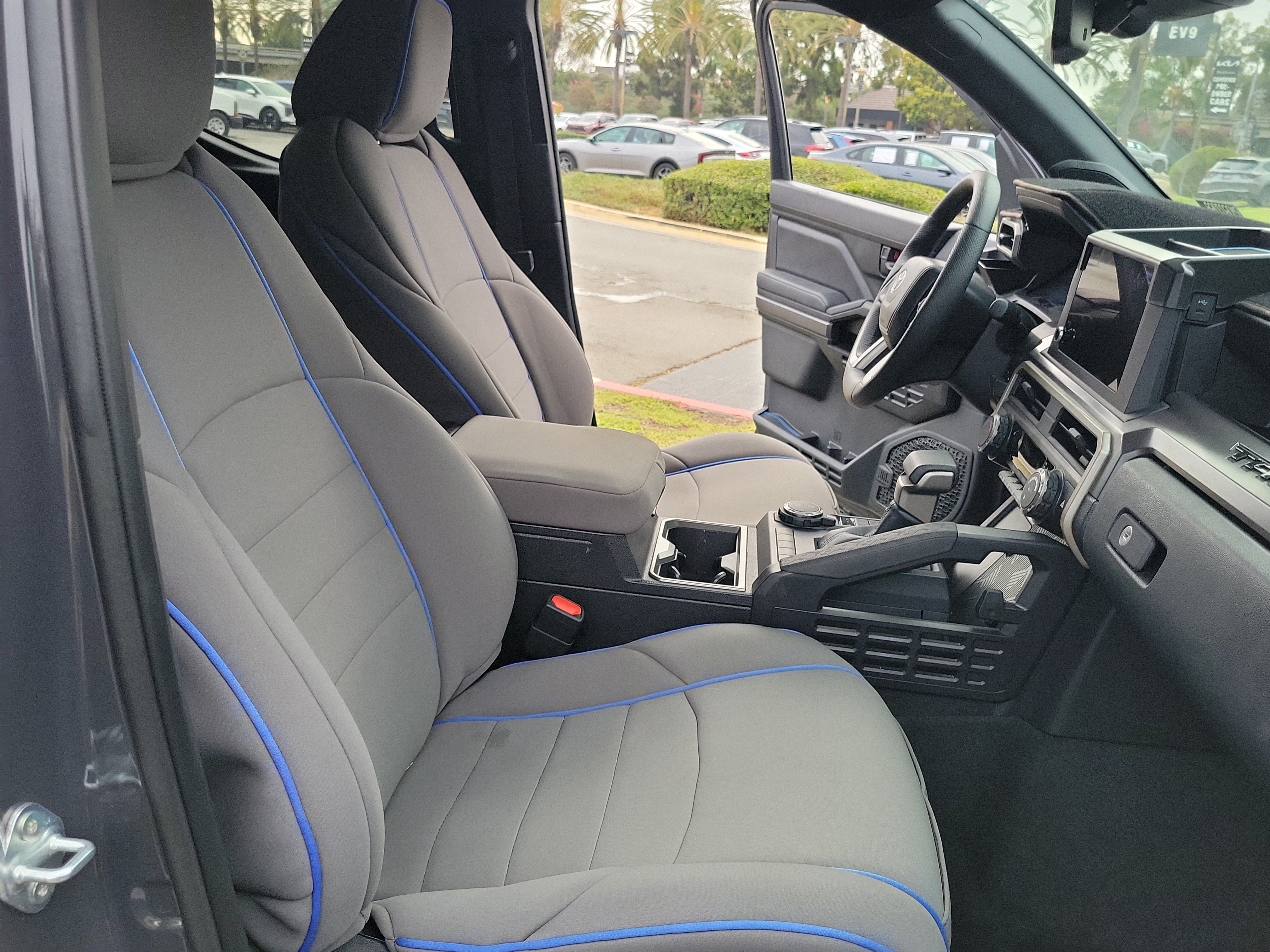 2024 Toyota Tacoma SR5 - Photo 19