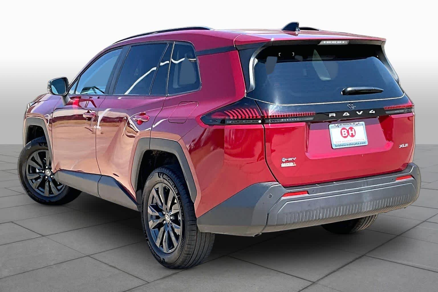 Used 2026 Ruby Flare Pearl Toyota XLE Premium image 12