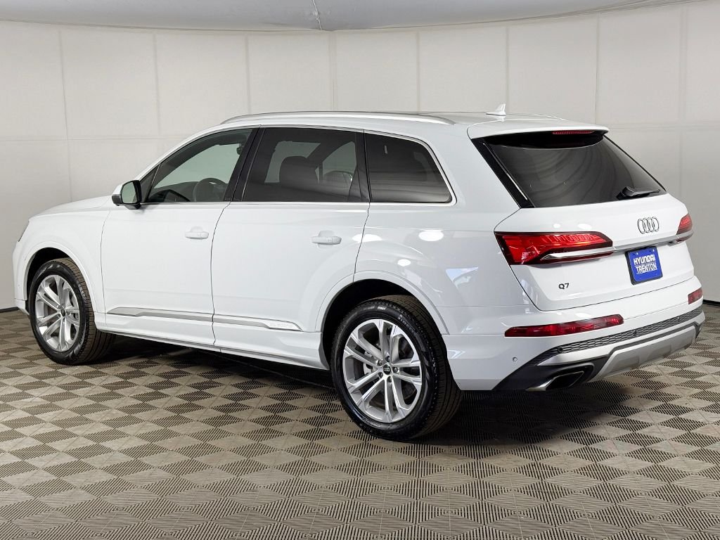2025 Audi Q7 Premium Plus - Photo 13
