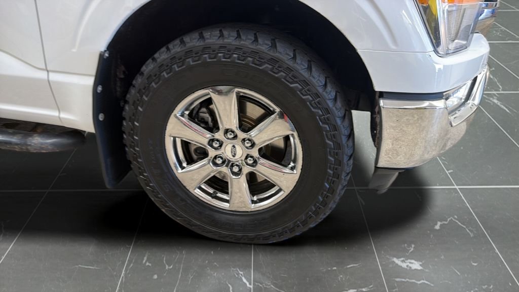 Used 2021 White Ford XLT image 12