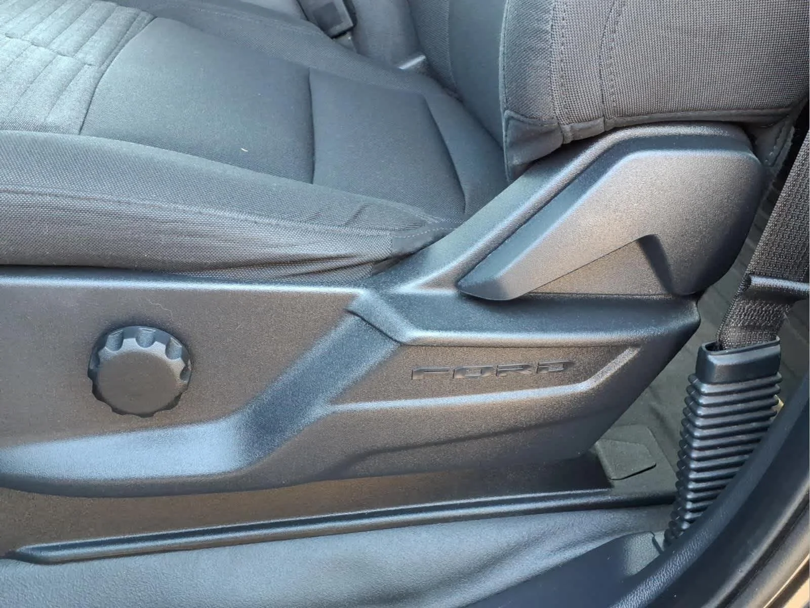 Used 2023 Agate Black Metallic Ford XL image 16