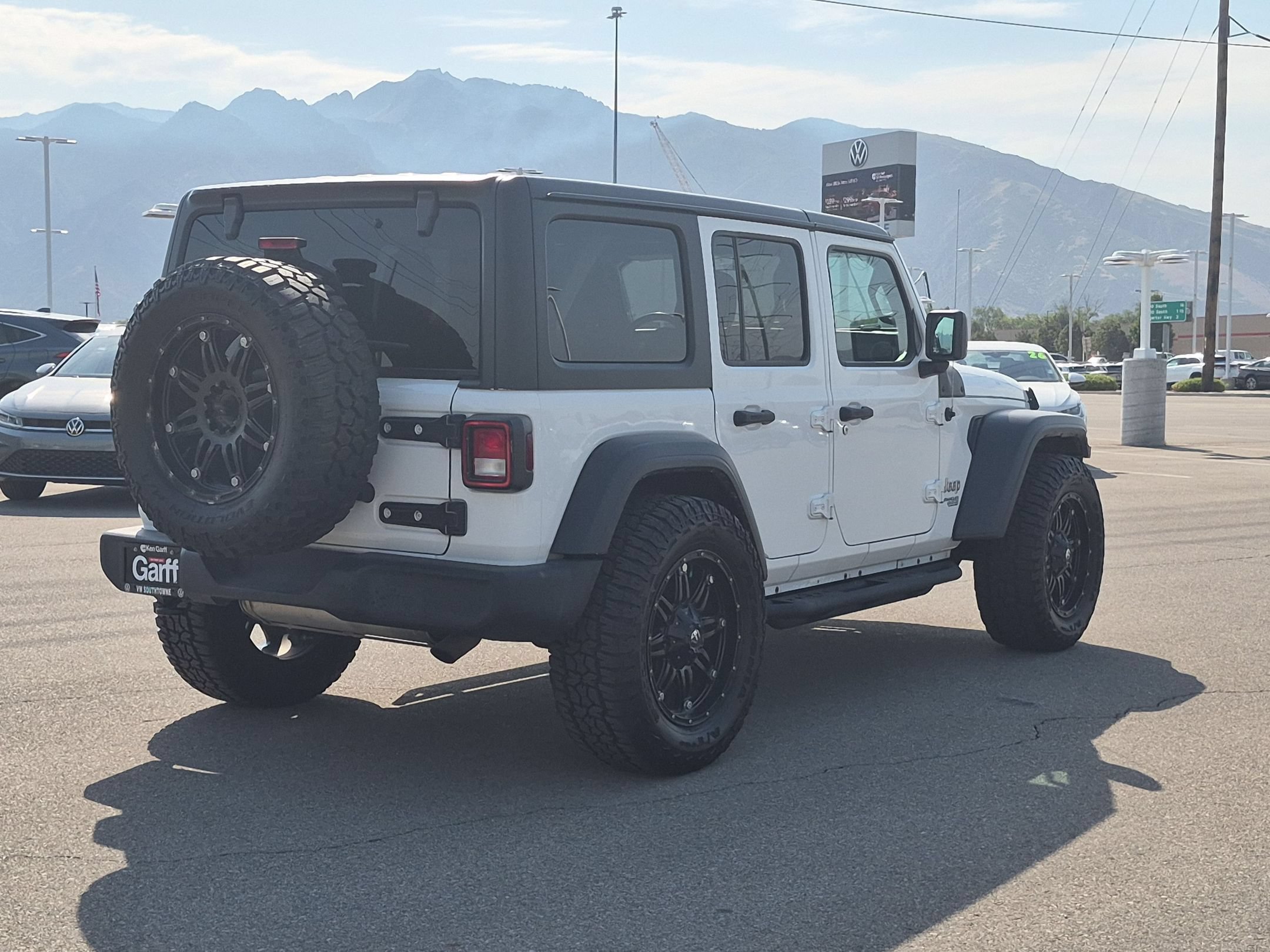Used 2020 Bright White Clearcoat Jeep Sport S image 3